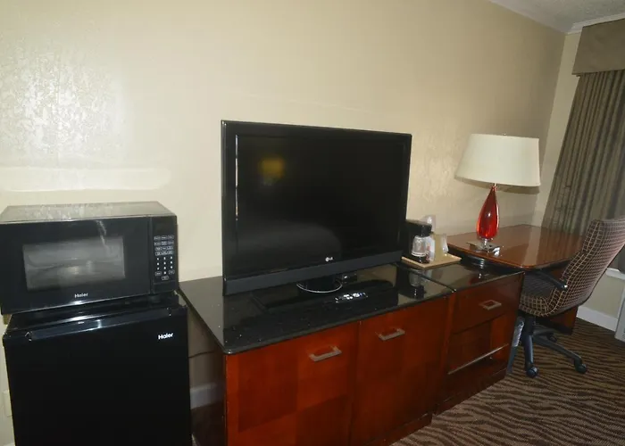 Hometown And Capsule hotel Tulsa