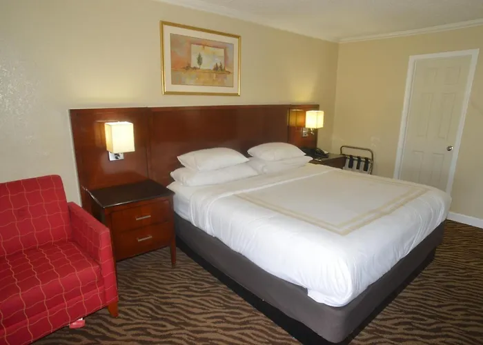 Hometown And Capsule hotel Tulsa